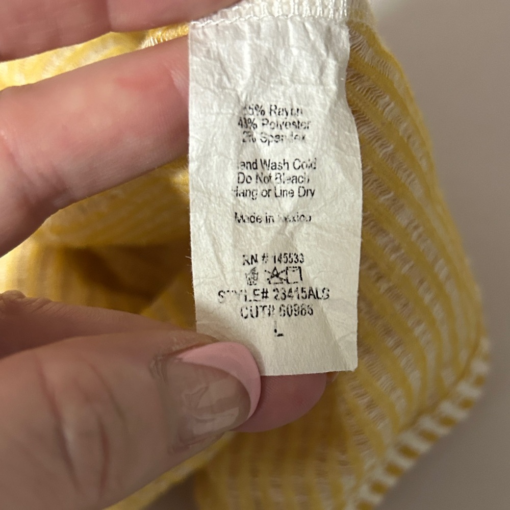 Yellow Striped‎ Button-Up Women's Top size Large - Picture 6 of 6